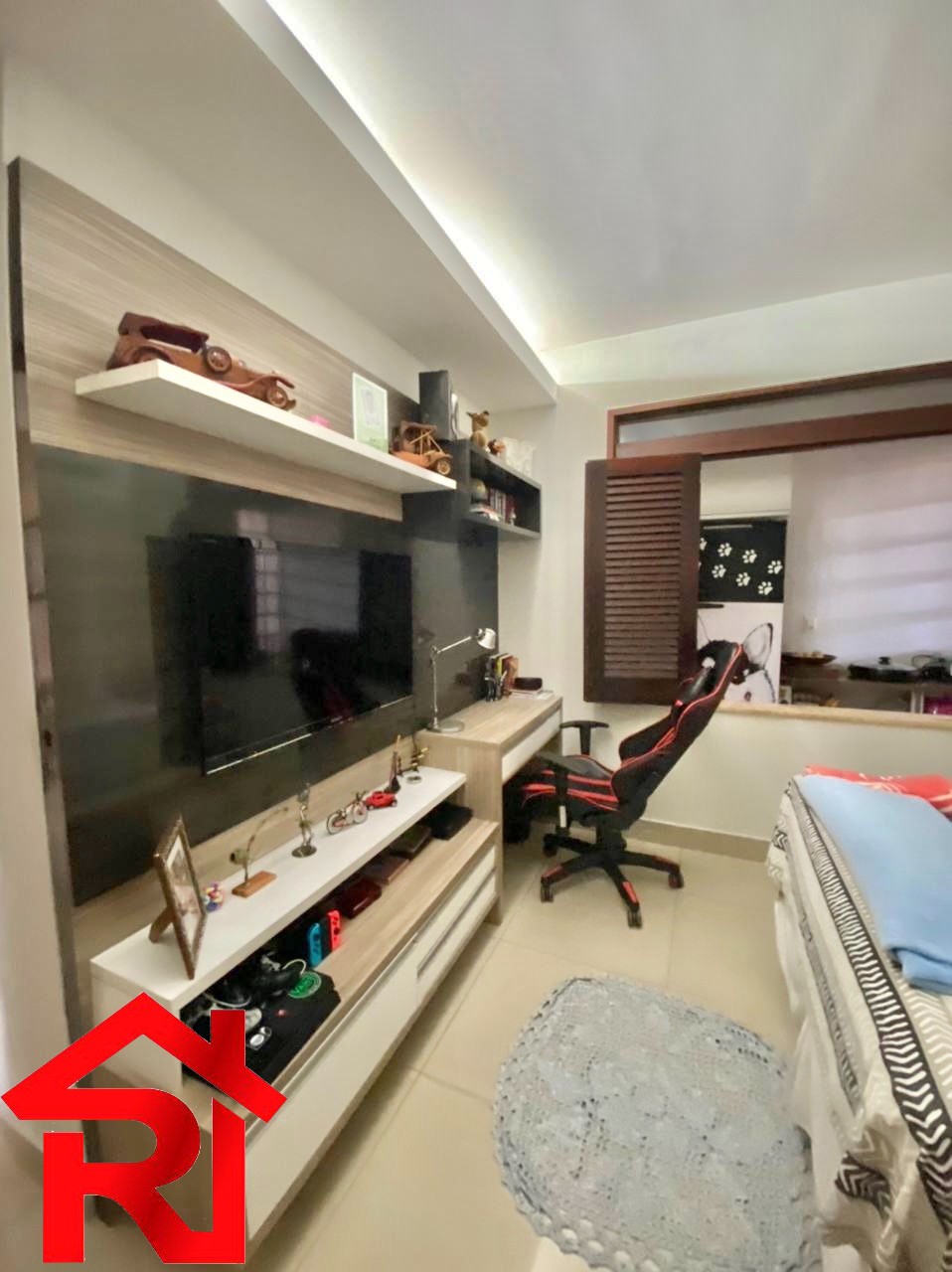 Casa à venda com 3 quartos, 300m² - Foto 10