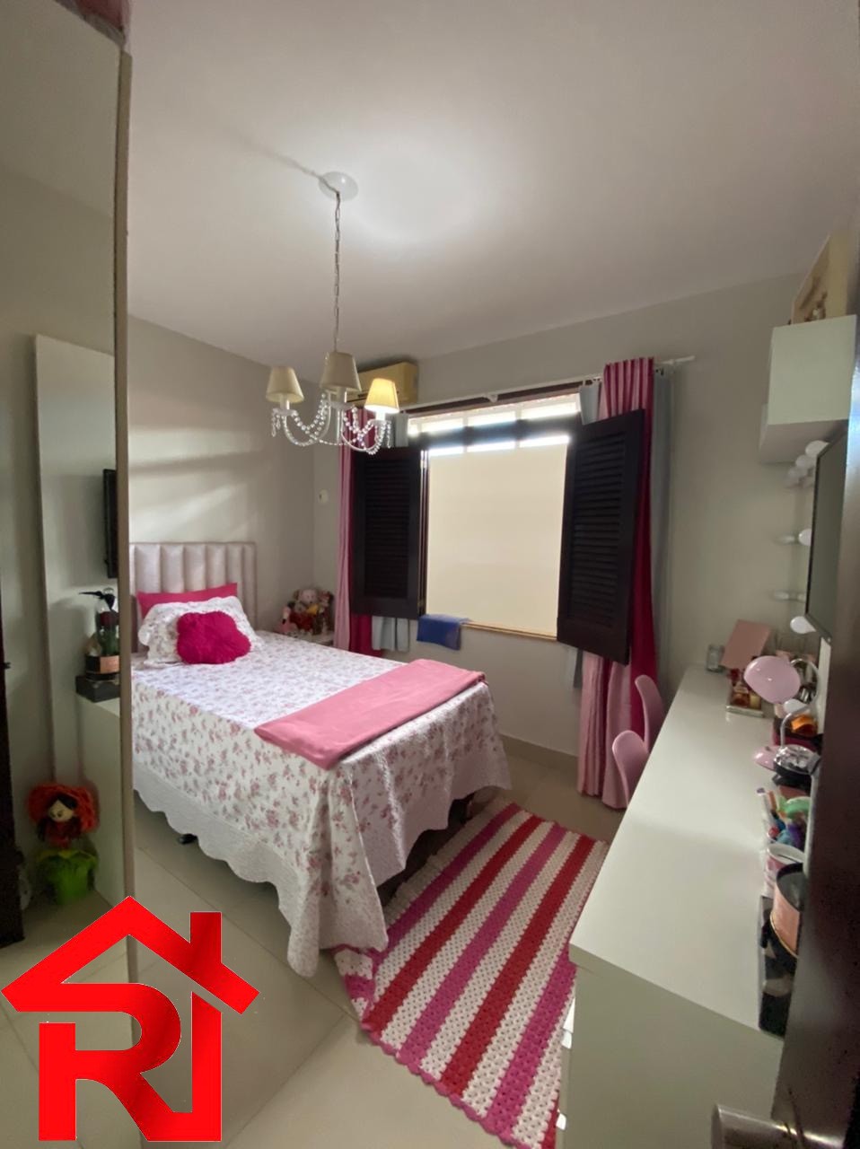 Casa à venda com 3 quartos, 300m² - Foto 12