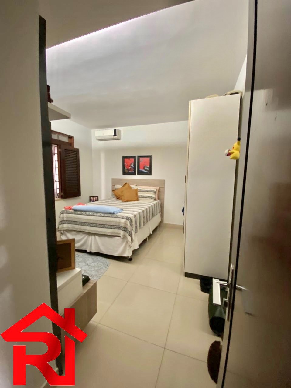 Casa à venda com 3 quartos, 300m² - Foto 11