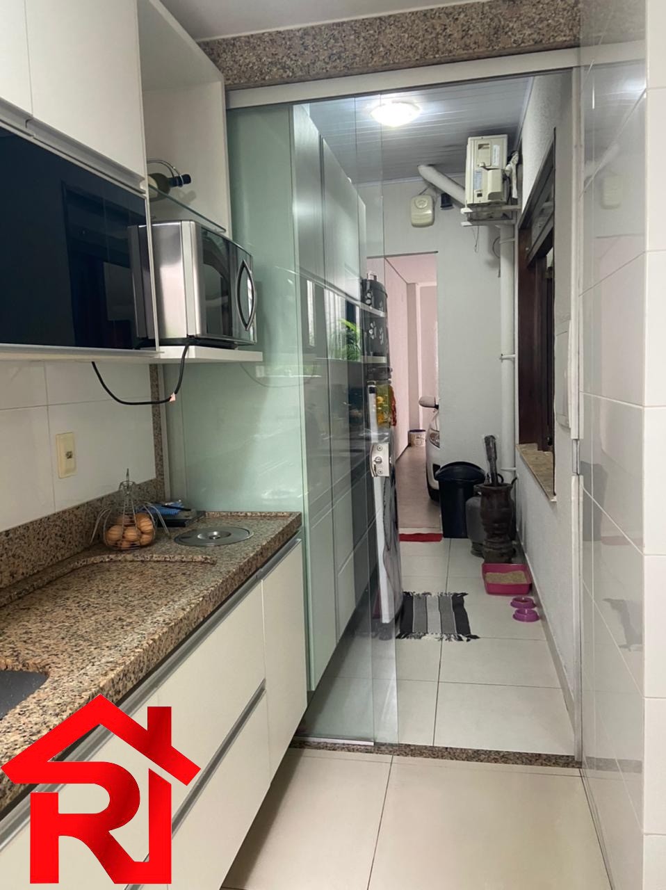 Casa à venda com 3 quartos, 300m² - Foto 13