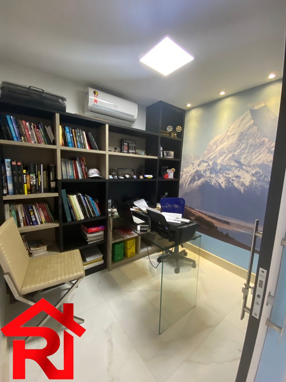 Apartamento à venda com 3 quartos, 145m² - Foto 1