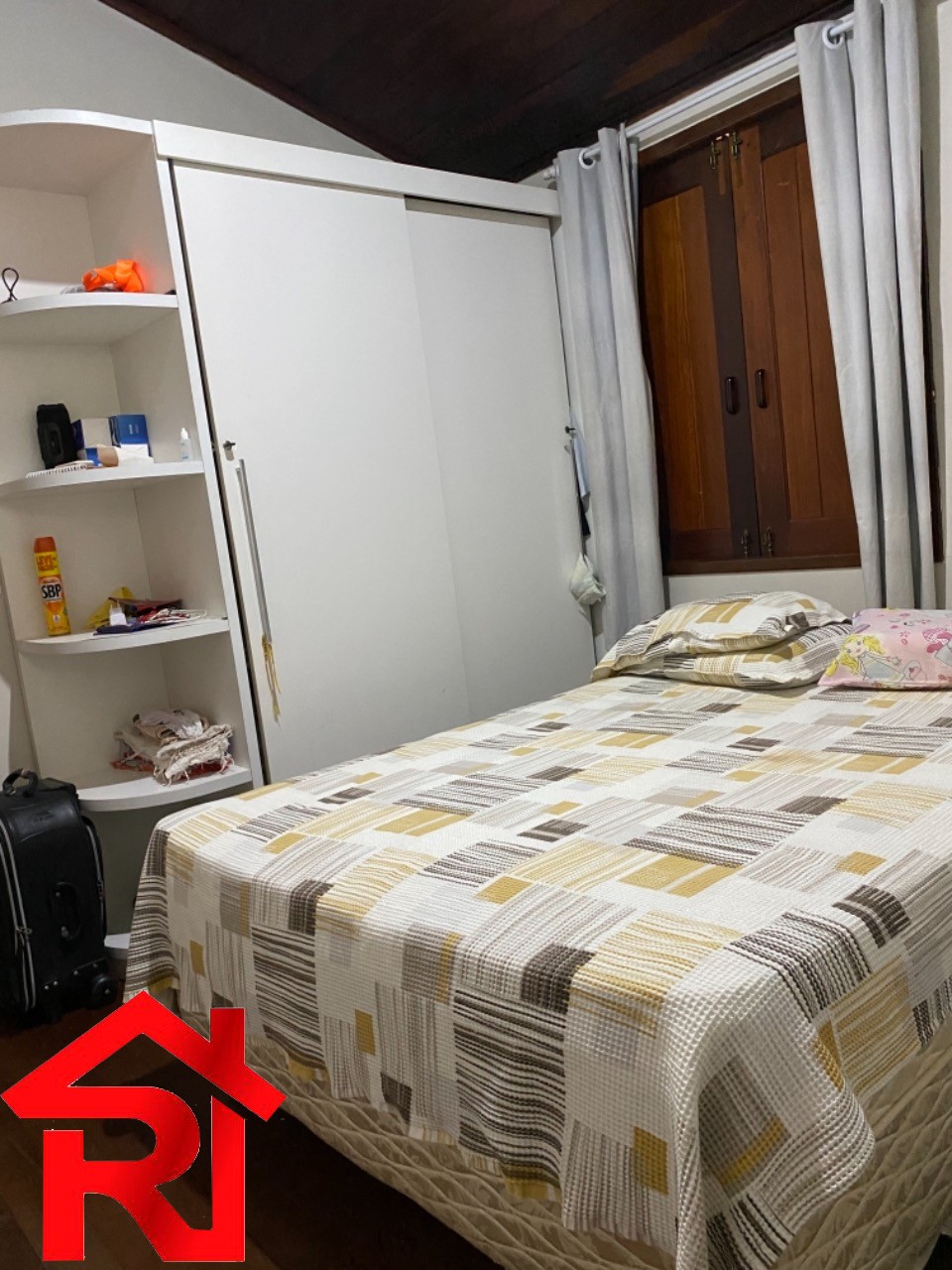 Casa à venda com 6 quartos, 350m² - Foto 7