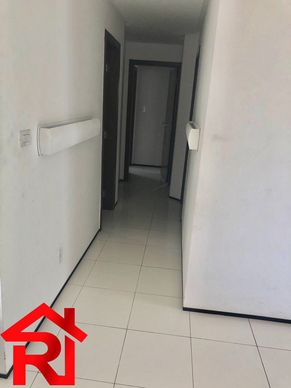 Apartamento para alugar com 3 quartos, 198m² - Foto 9