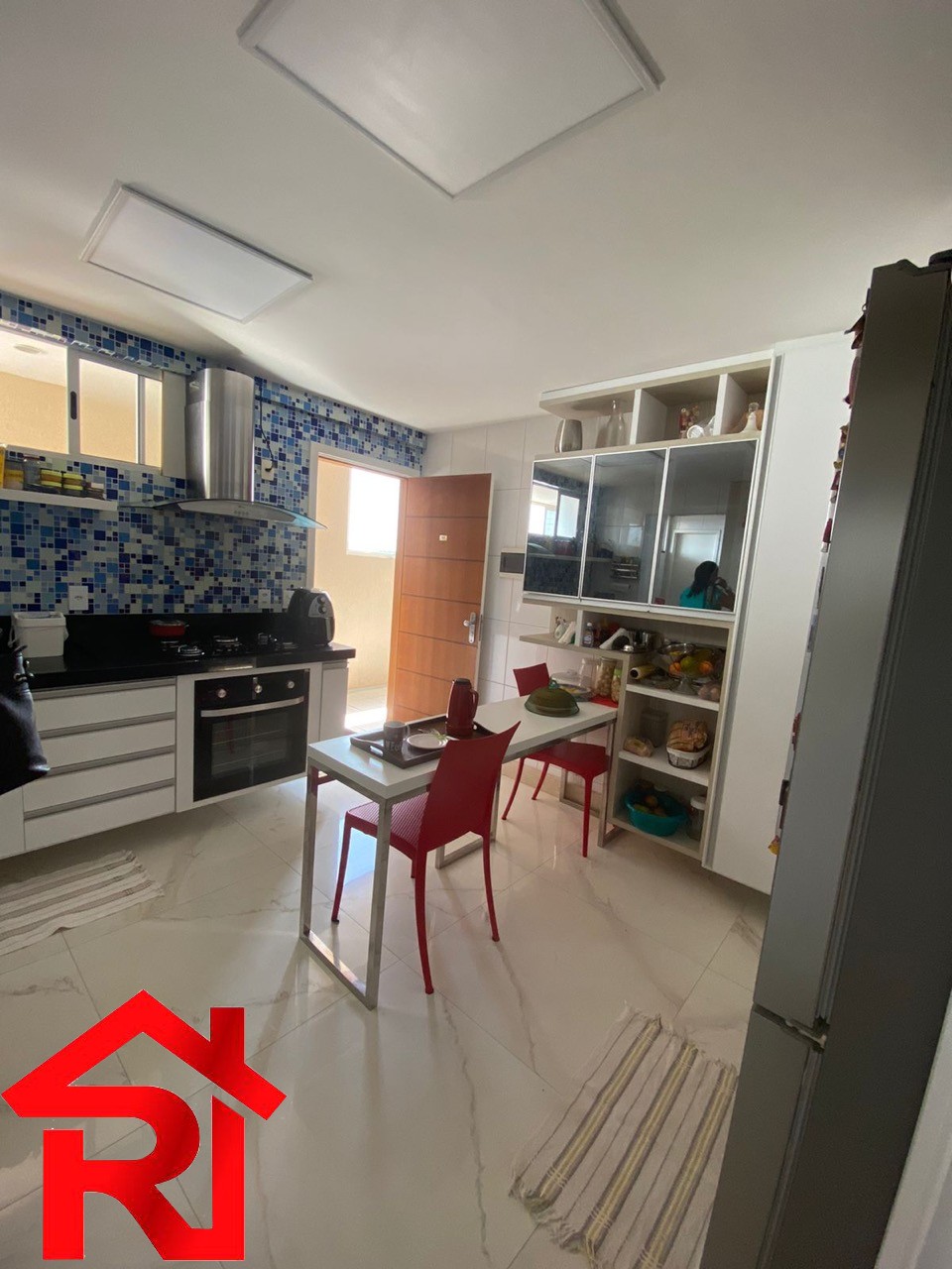 Apartamento à venda com 3 quartos, 145m² - Foto 10