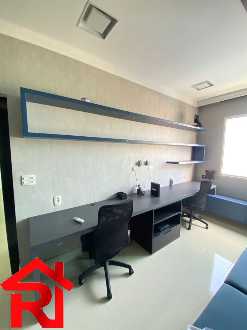 Apartamento para alugar com 3 quartos, 250m² - Foto 17