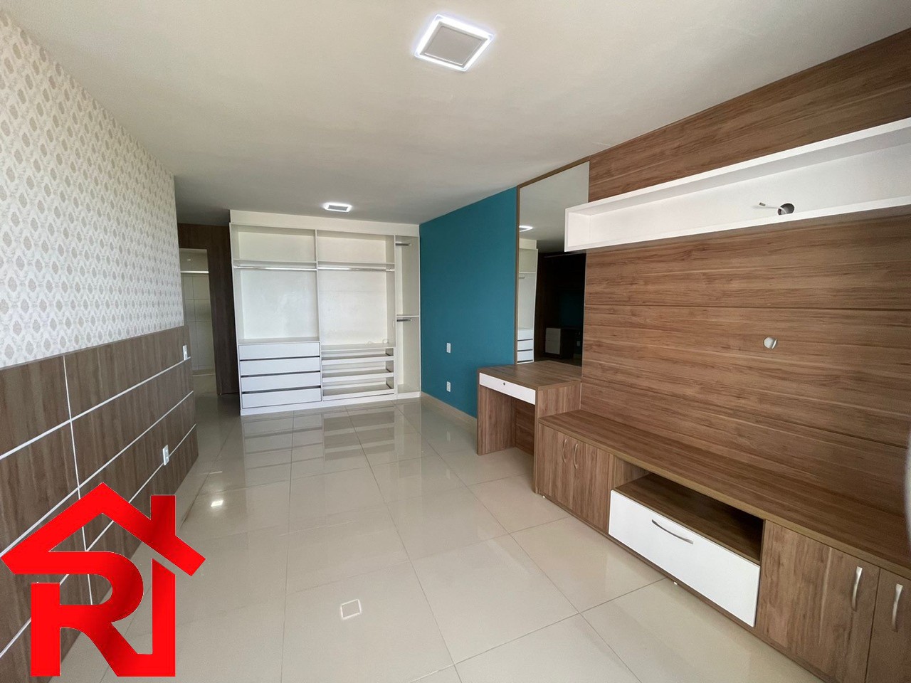 Apartamento à venda com 3 quartos, 170m² - Foto 5