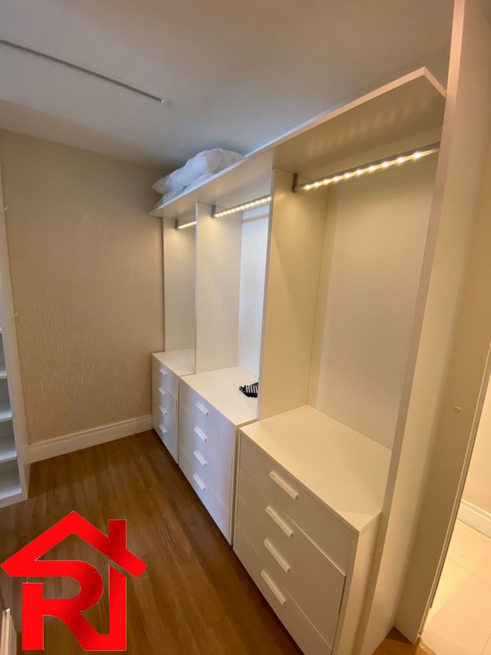 Apartamento para alugar com 3 quartos, 250m² - Foto 22