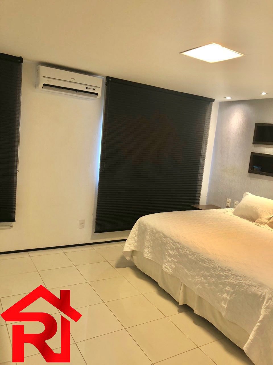 Apartamento para alugar com 3 quartos, 198m² - Foto 5