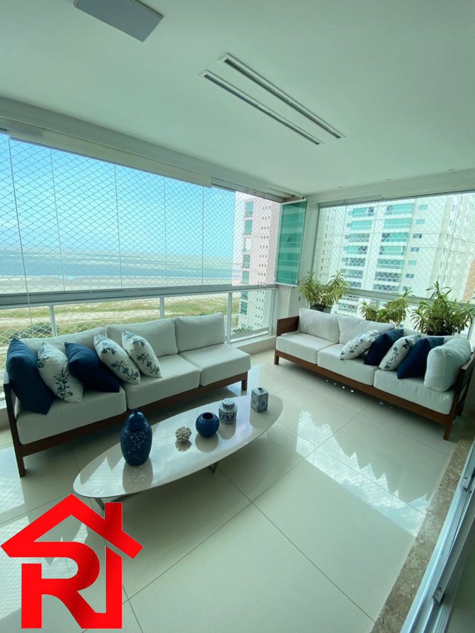 Apartamento para alugar com 3 quartos, 250m² - Foto 1