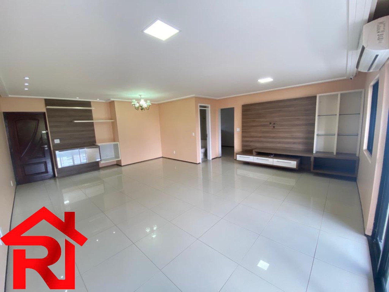 Apartamento à venda com 3 quartos, 156m² - Foto 3