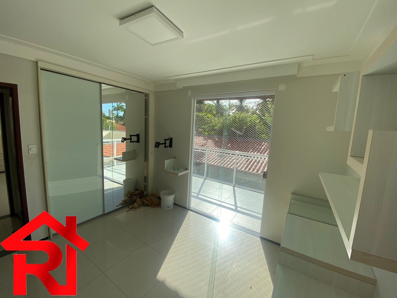 Casa à venda com 4 quartos, 380m² - Foto 12