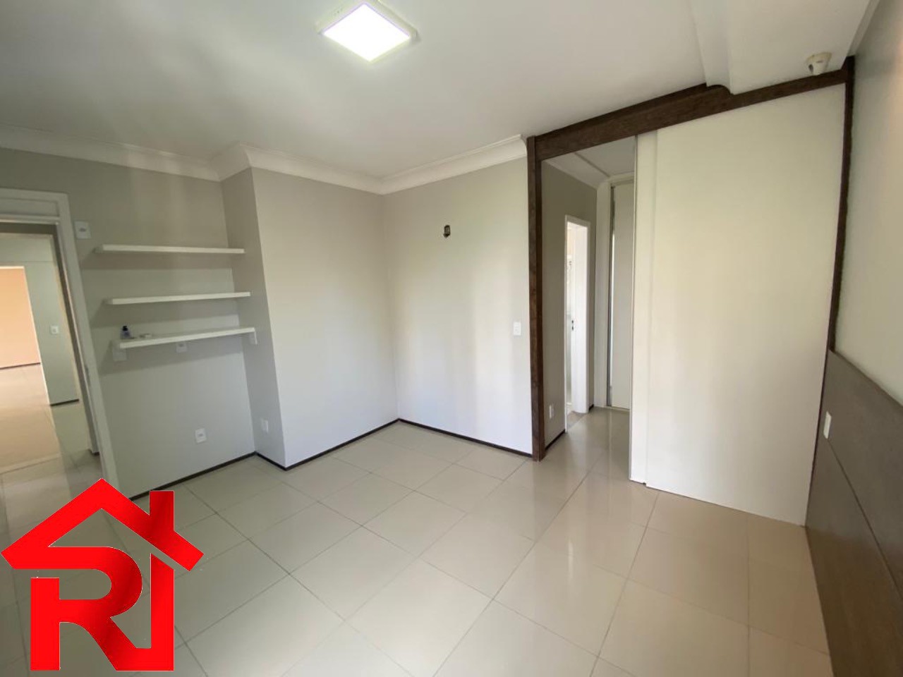 Apartamento à venda com 3 quartos, 156m² - Foto 7