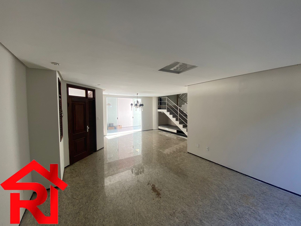 Casa à venda com 4 quartos, 380m² - Foto 7