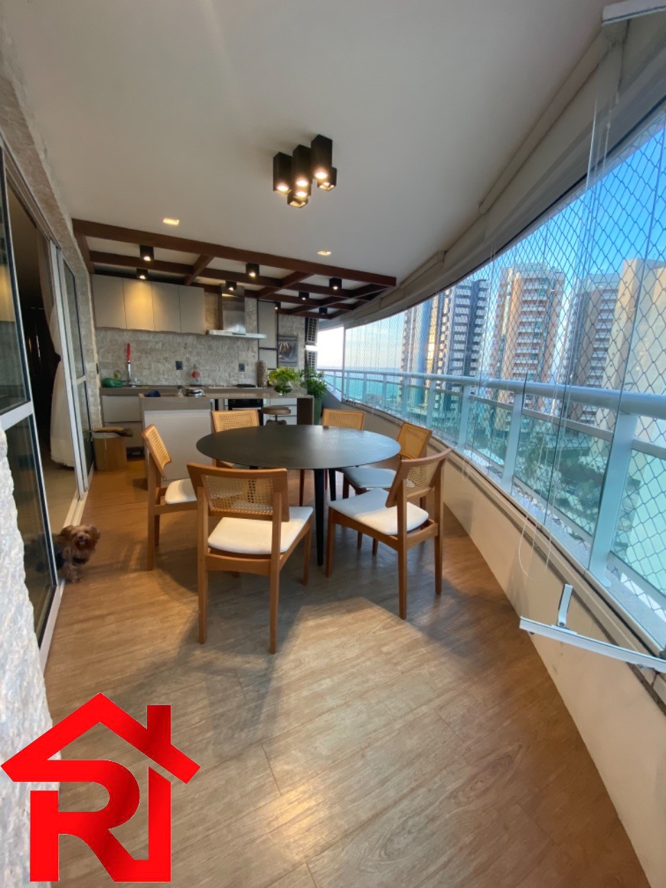 Apartamento à venda com 4 quartos, 250m² - Foto 4