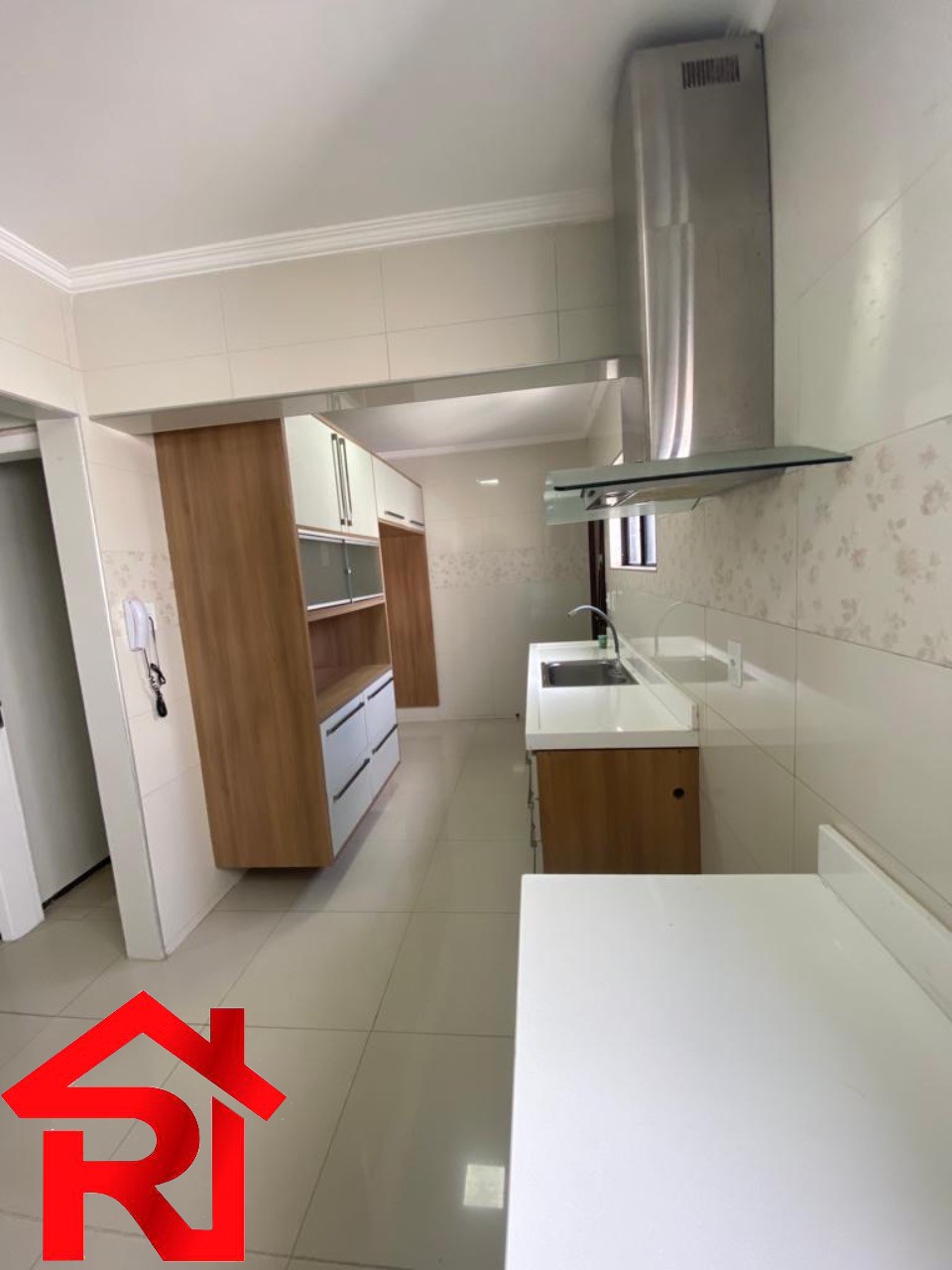 Apartamento à venda com 3 quartos, 156m² - Foto 5