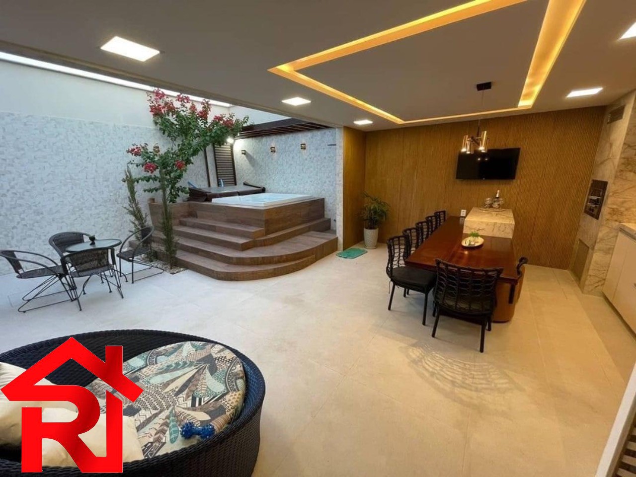 Casa à venda com 4 quartos, 350m² - Foto 6