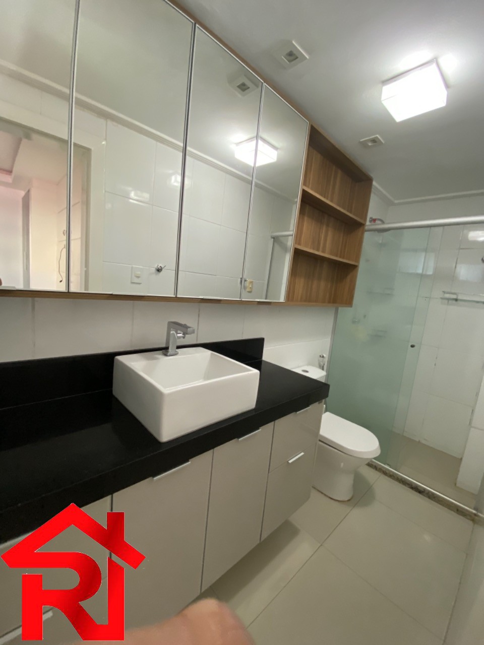 Apartamento para alugar com 3 quartos, 137m² - Foto 8