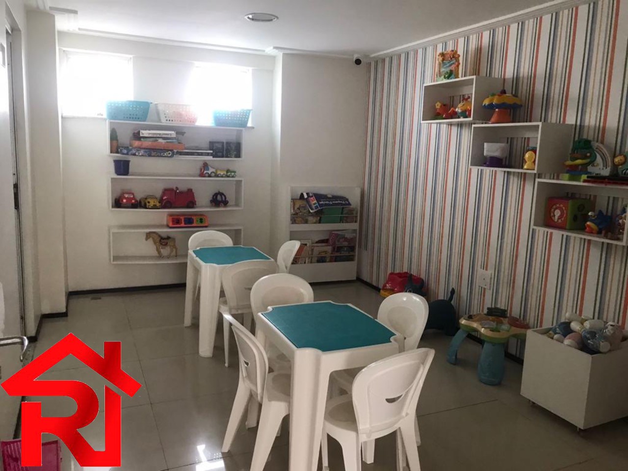 Apartamento à venda com 3 quartos, 145m² - Foto 10