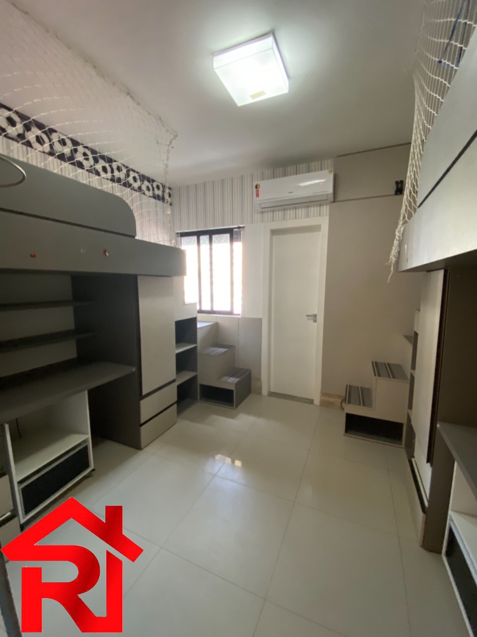 Apartamento para alugar com 3 quartos, 137m² - Foto 7