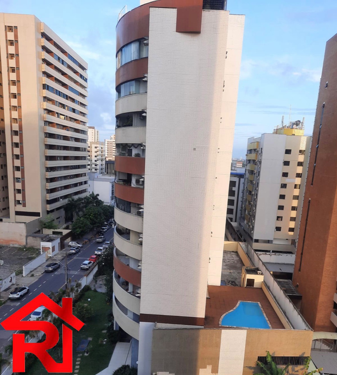 Cobertura à venda com 4 quartos, 240m² - Foto 5