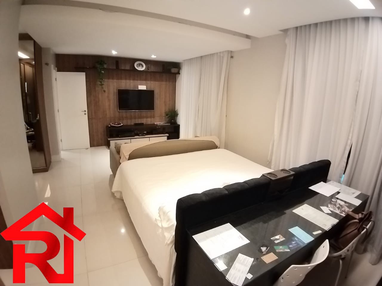 Apartamento à venda com 3 quartos, 183m² - Foto 5