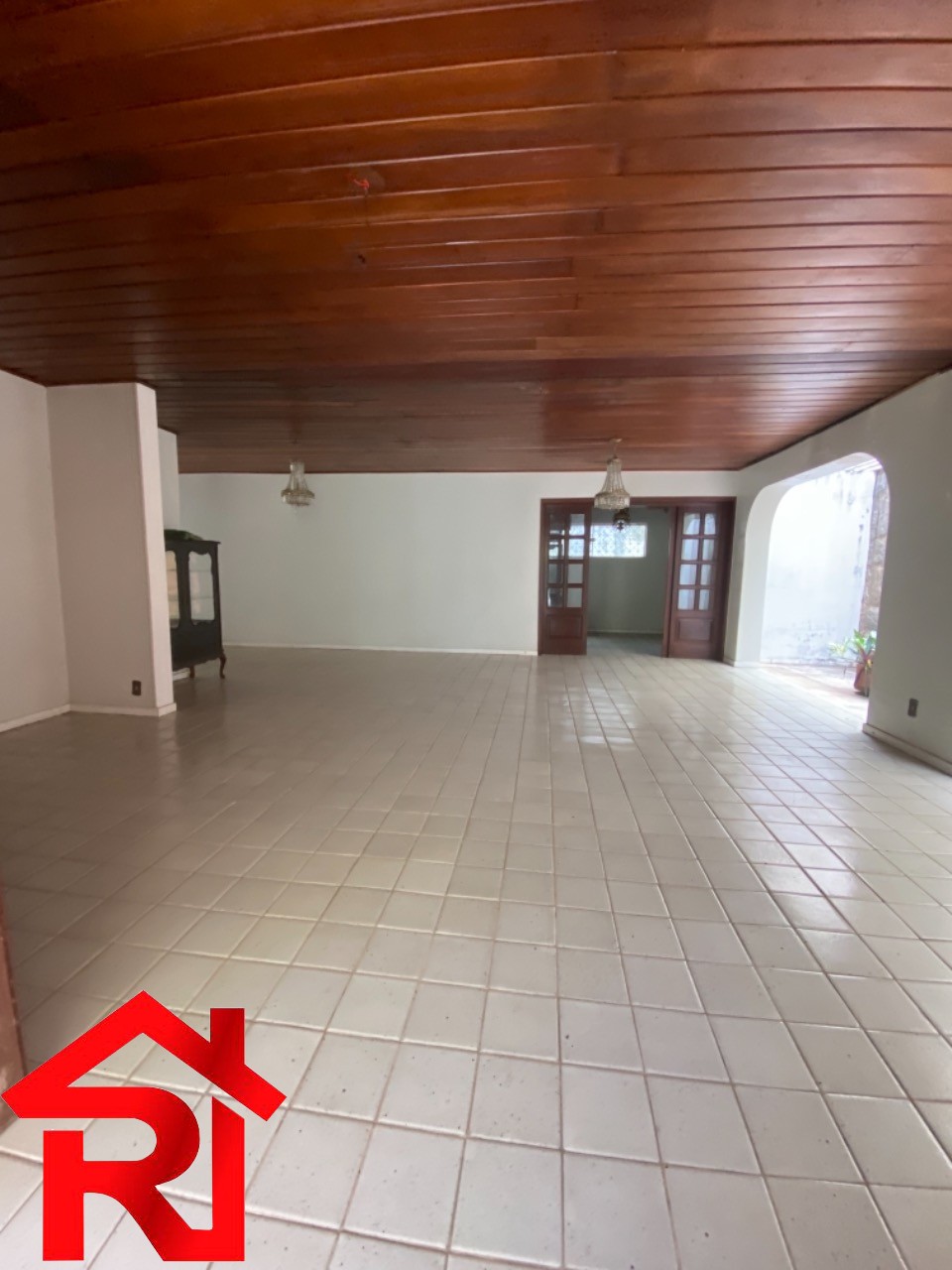 Casa à venda e aluguel com 3 quartos, 4800m² - Foto 6