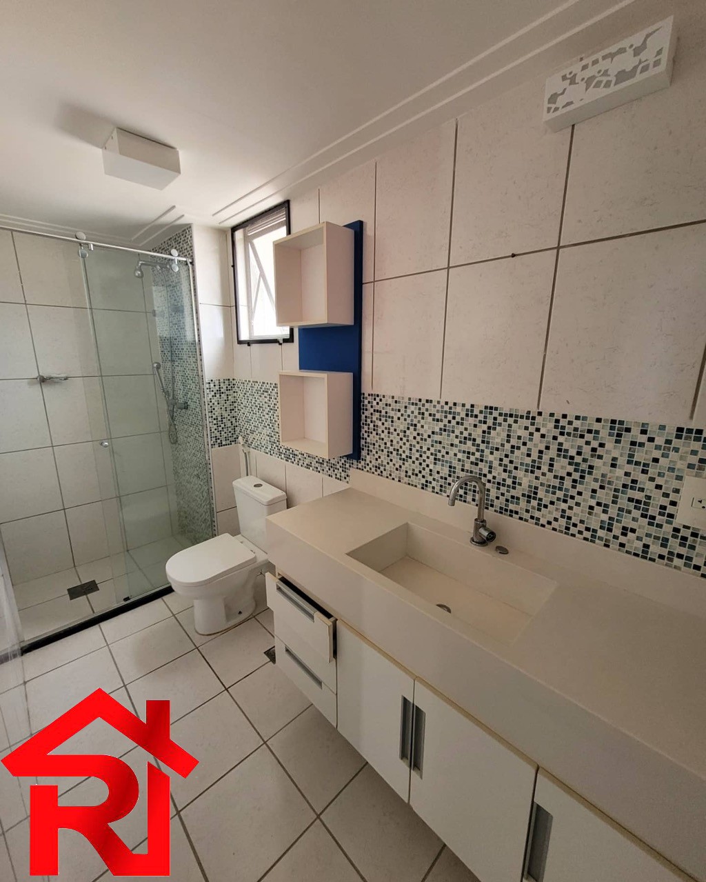 Apartamento para alugar com 4 quartos, 217m² - Foto 9