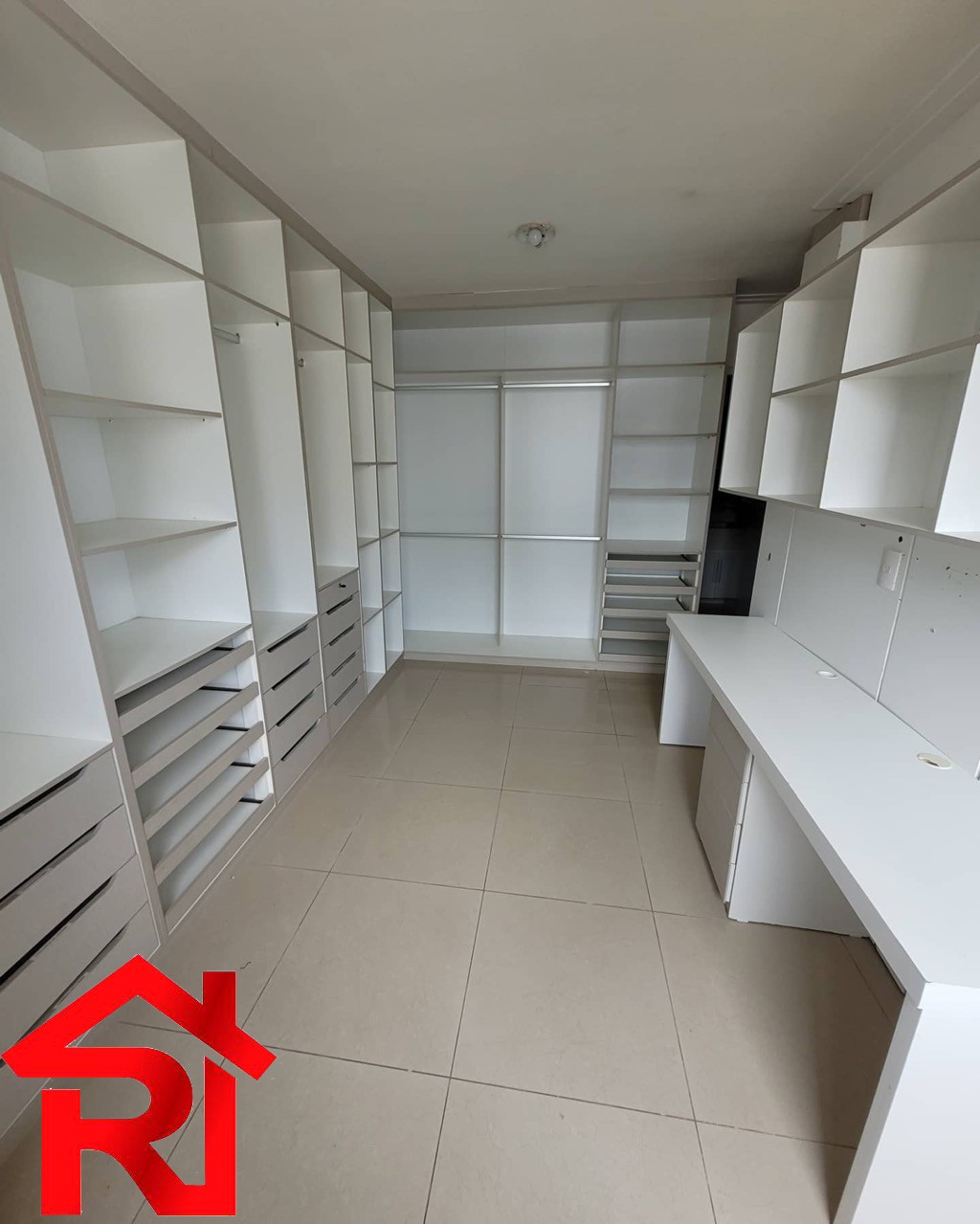 Apartamento para alugar com 4 quartos, 217m² - Foto 5