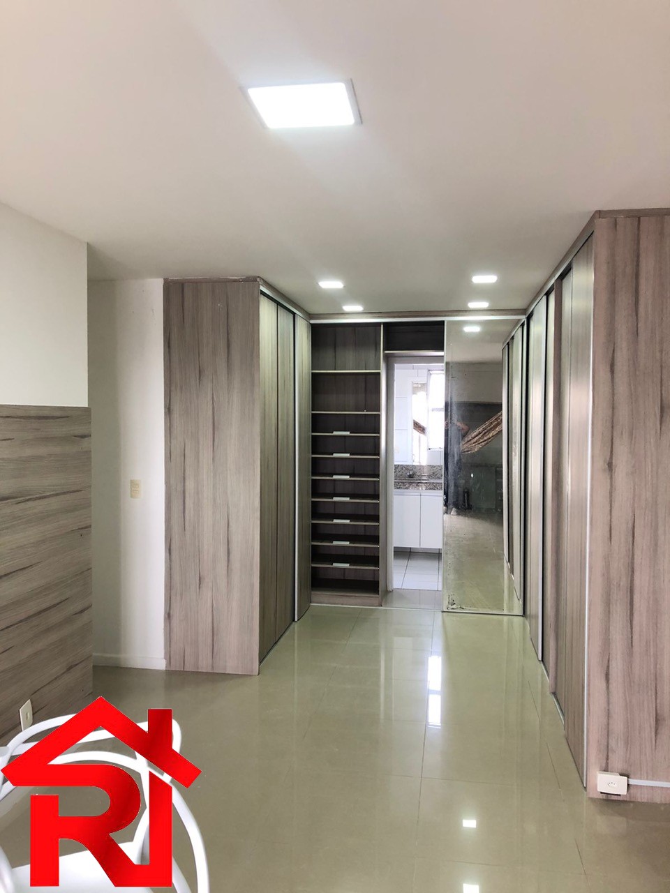 Apartamento à venda com 3 quartos, 136m² - Foto 27