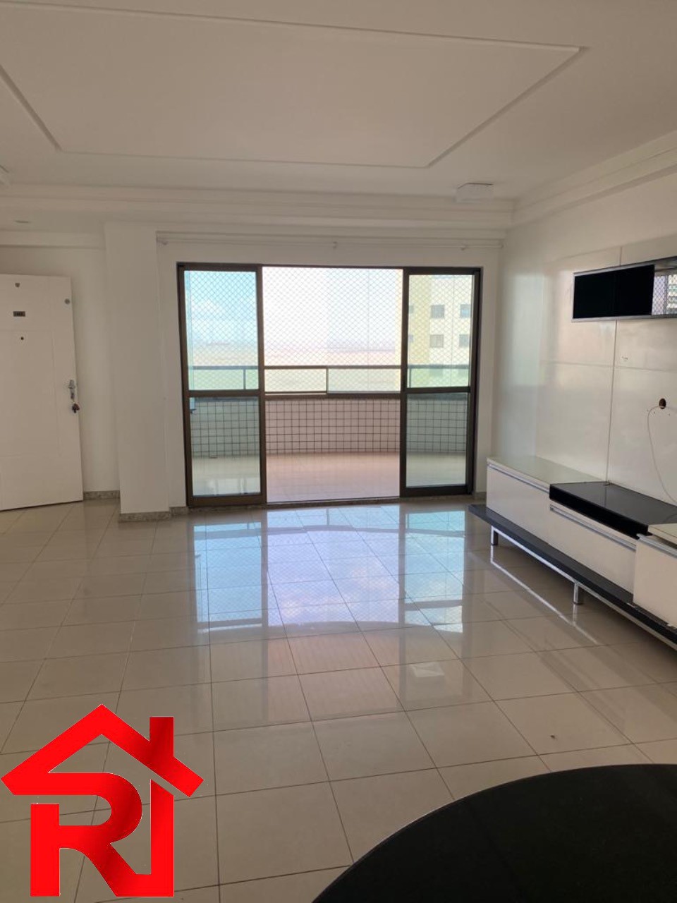 Apartamento à venda com 3 quartos, 156m² - Foto 7