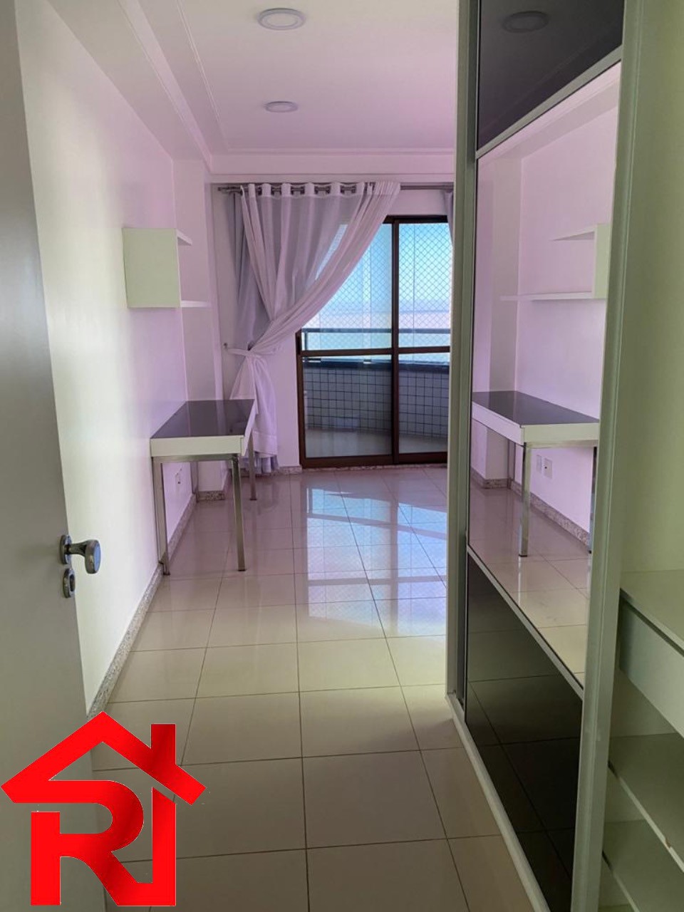 Apartamento à venda com 3 quartos, 156m² - Foto 5