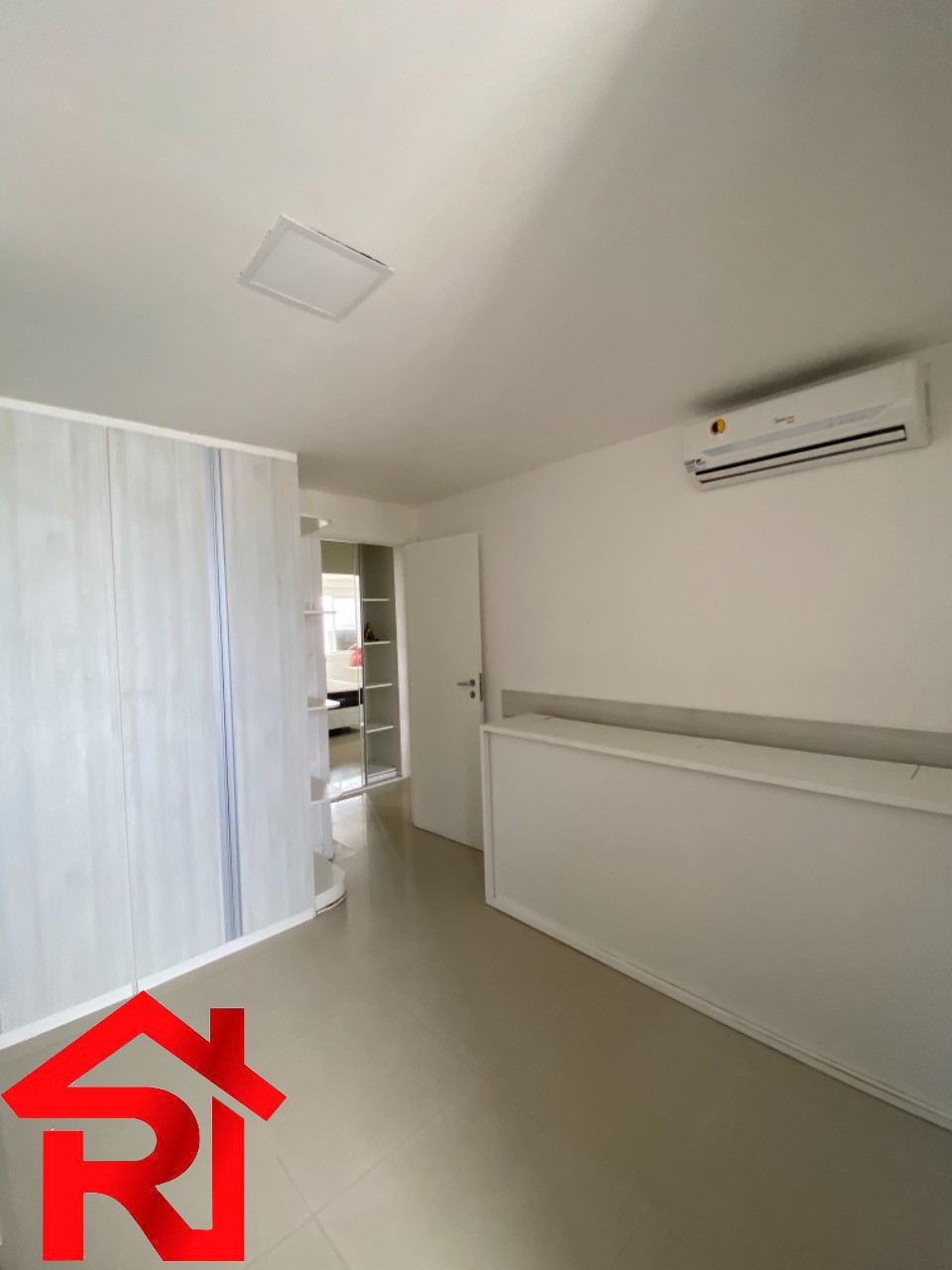 Apartamento à venda com 3 quartos, 136m² - Foto 12