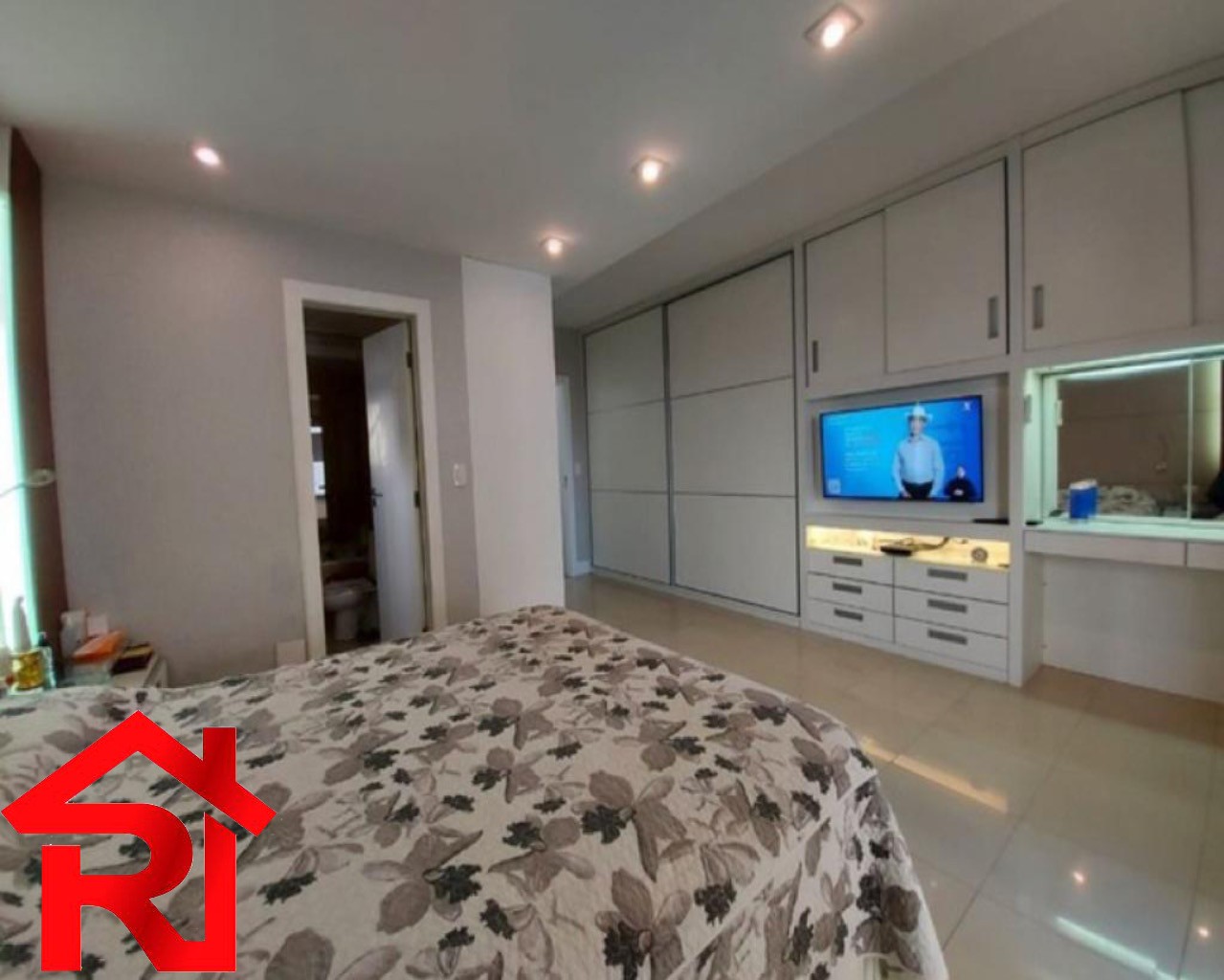 Apartamento à venda com 4 quartos, 217m² - Foto 16