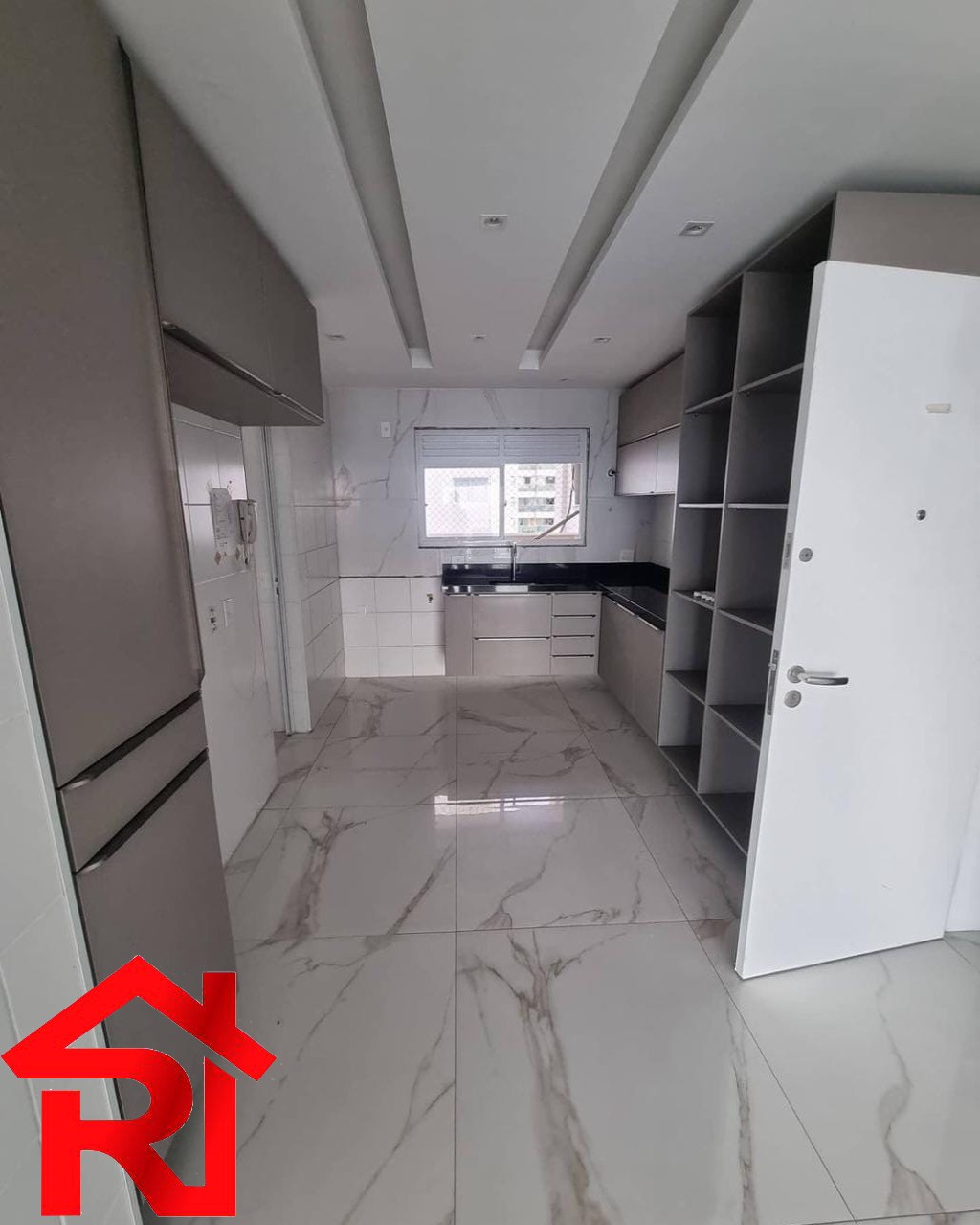 Apartamento à venda e aluguel com 4 quartos, 239m² - Foto 9