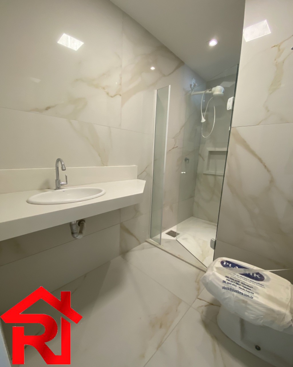 Apartamento à venda com 3 quartos, 178m² - Foto 5