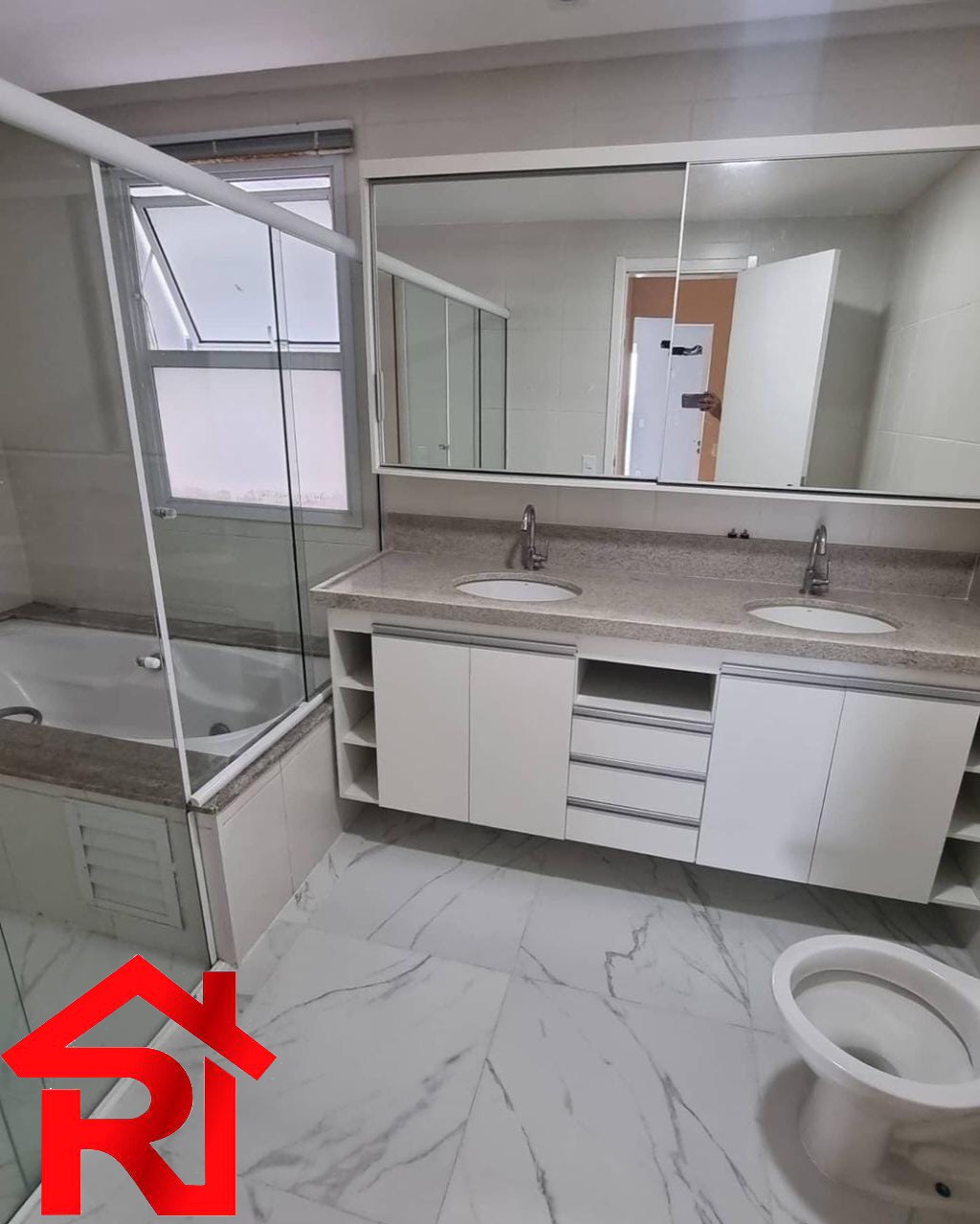 Apartamento à venda e aluguel com 4 quartos, 239m² - Foto 4