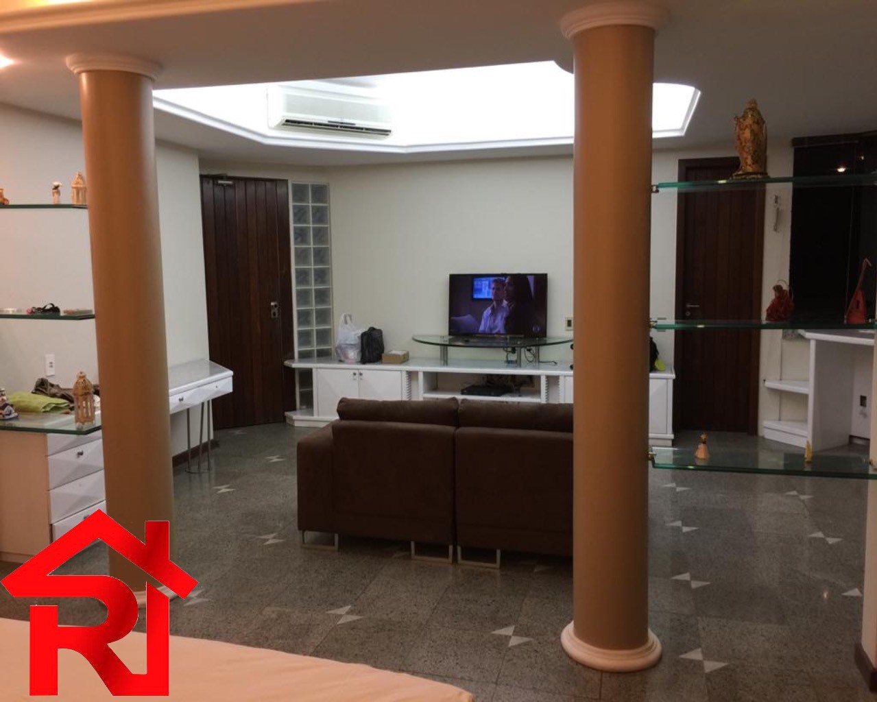 Casa à venda e aluguel com 4 quartos, 1080m² - Foto 20