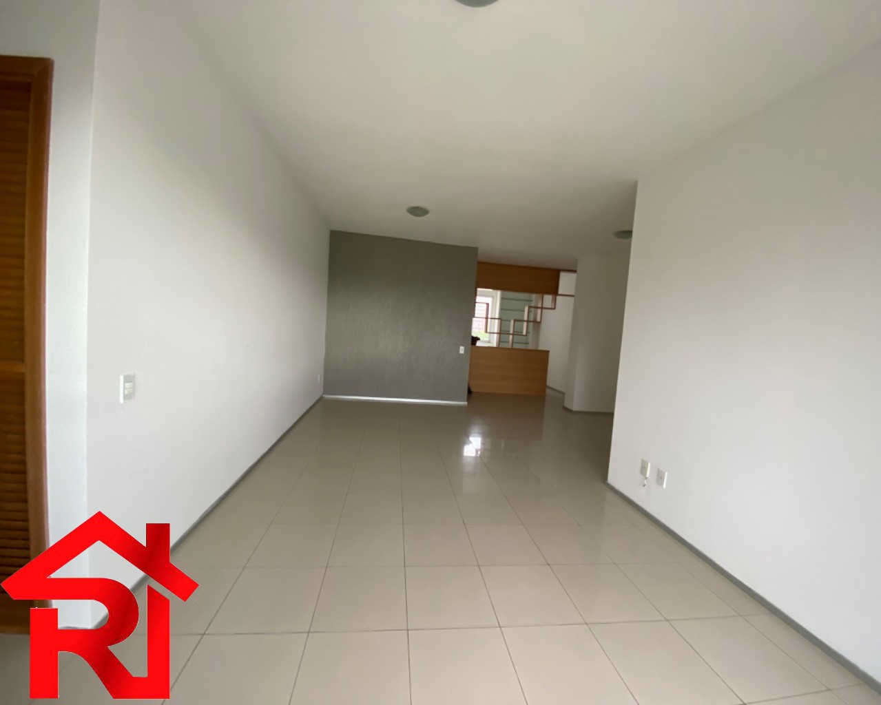 Apartamento à venda com 3 quartos, 154m² - Foto 1