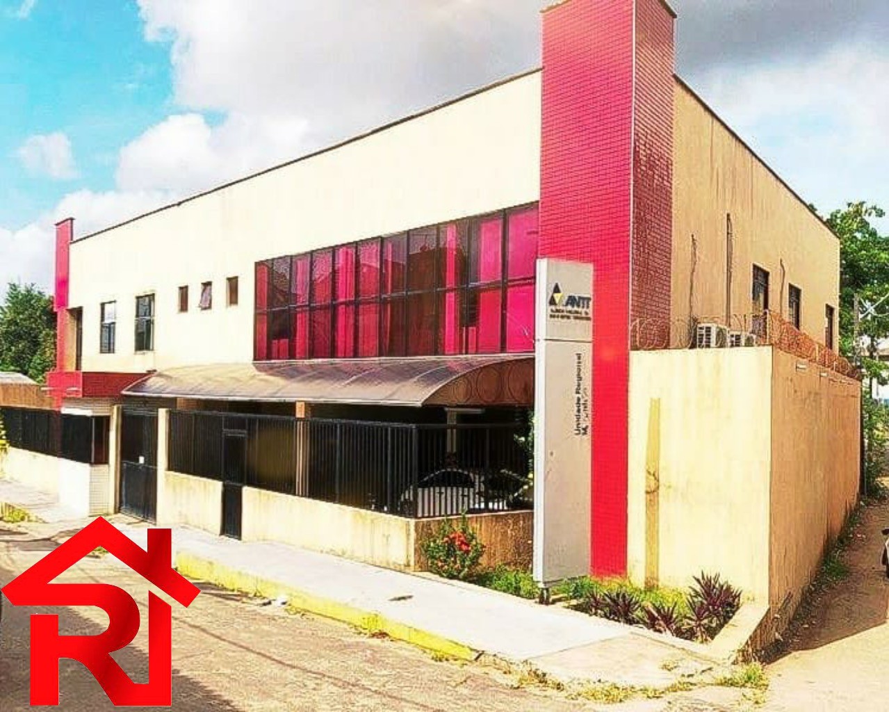 Prédio Inteiro - Foto 1