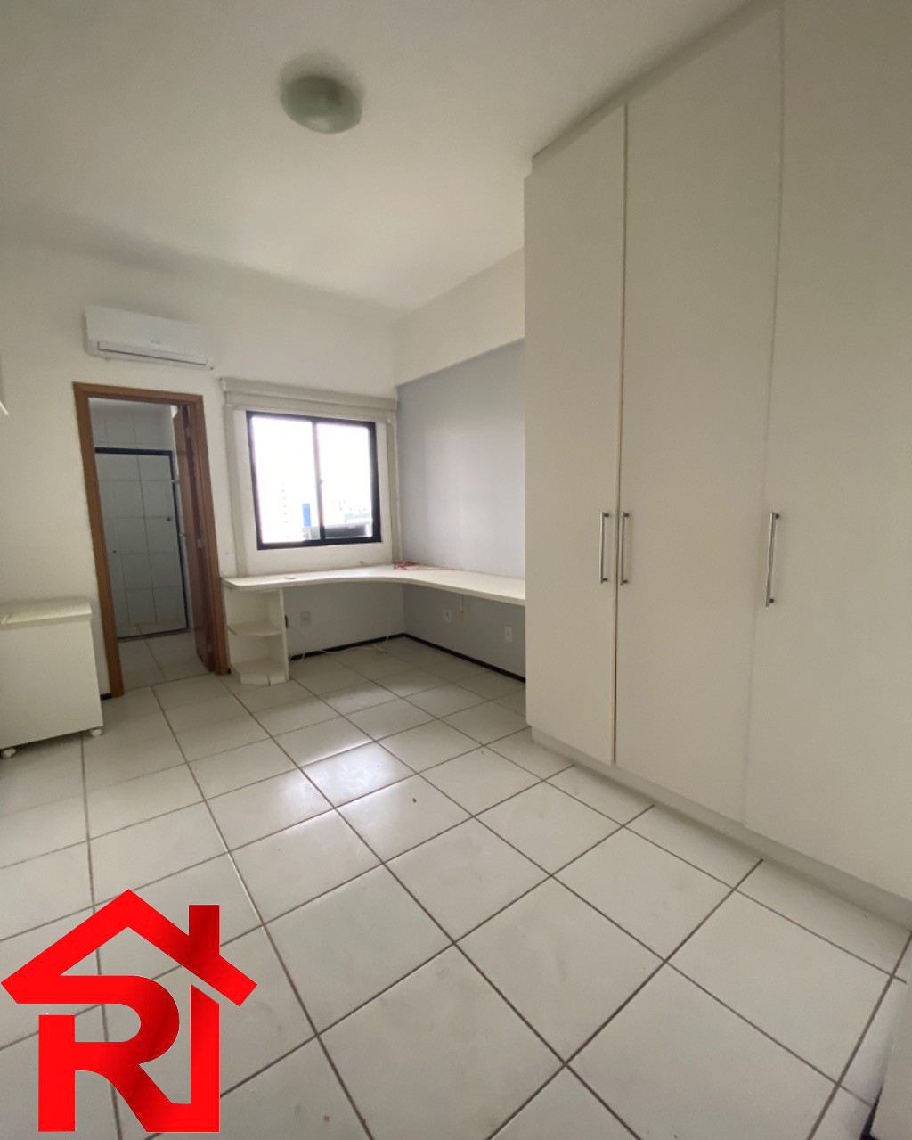 Apartamento para alugar com 3 quartos, 140m² - Foto 9