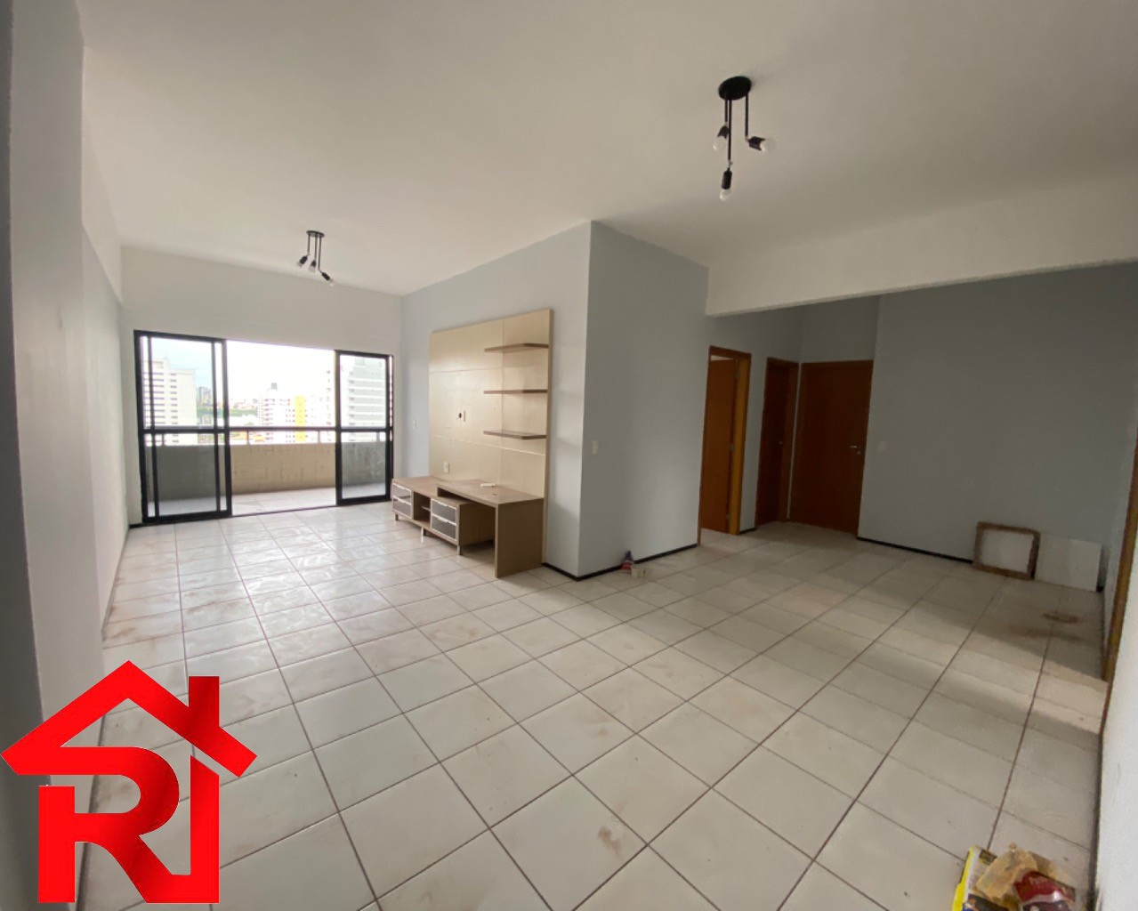 Apartamento para alugar com 3 quartos, 140m² - Foto 12