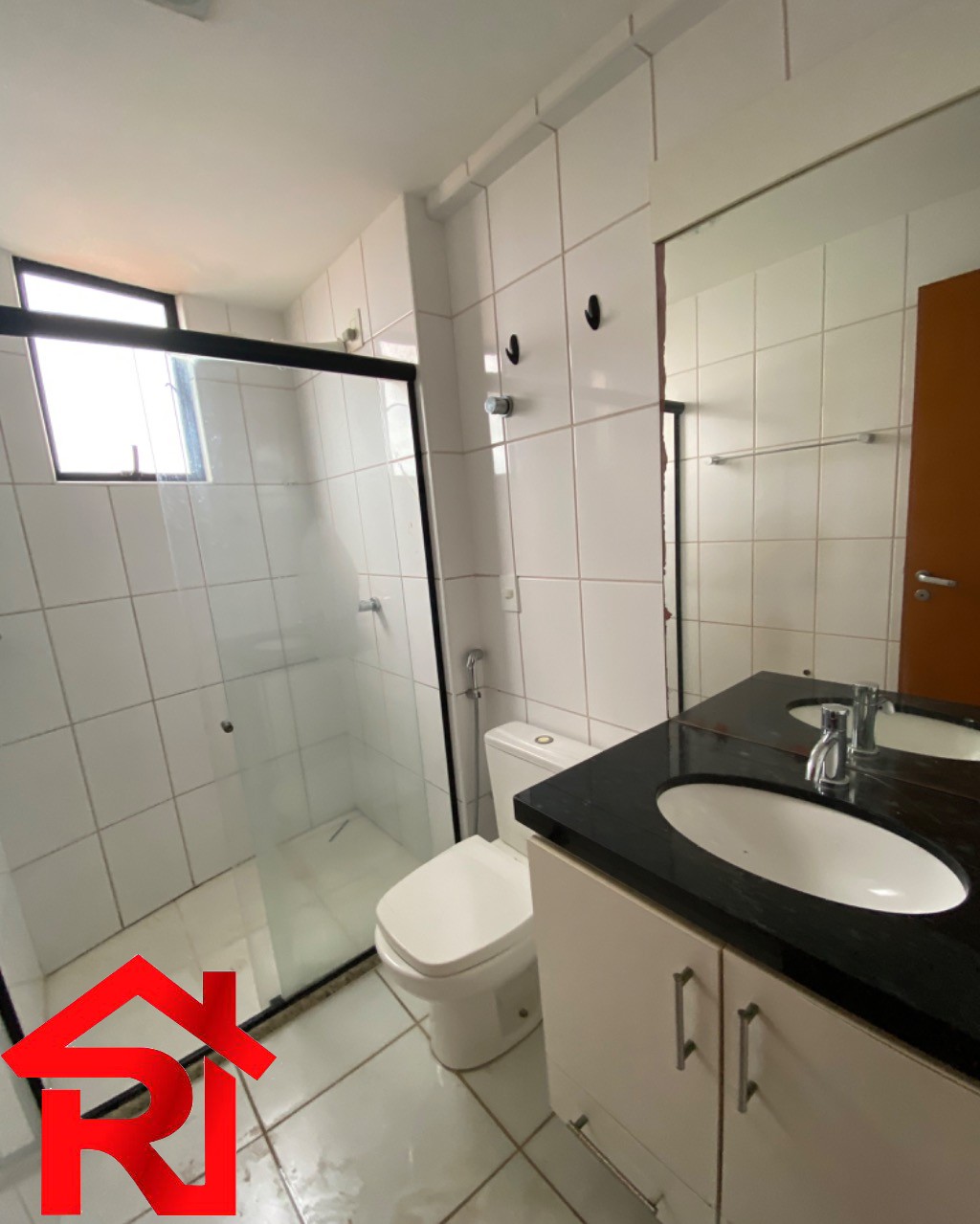 Apartamento para alugar com 3 quartos, 140m² - Foto 15