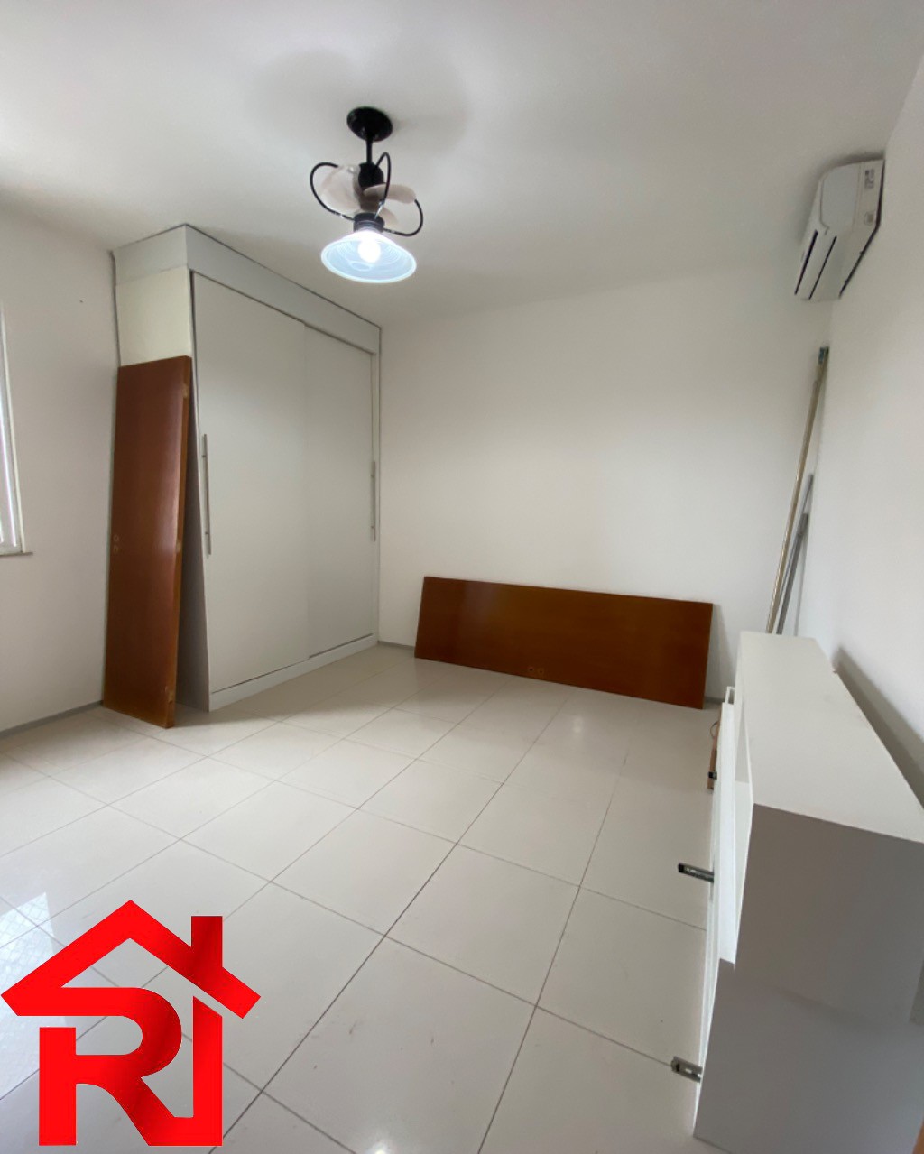 Apartamento à venda com 3 quartos, 154m² - Foto 11