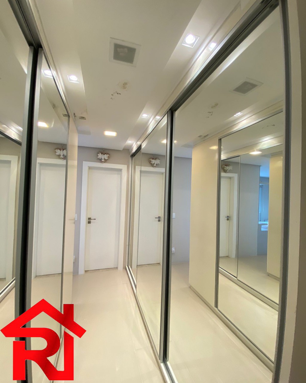 Apartamento à venda com 3 quartos, 142m² - Foto 10