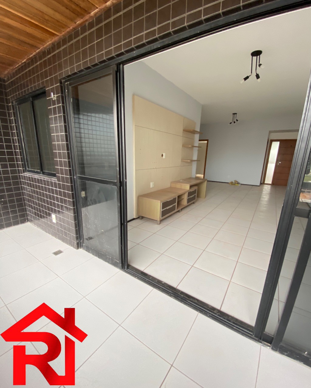 Apartamento para alugar com 3 quartos, 140m² - Foto 4