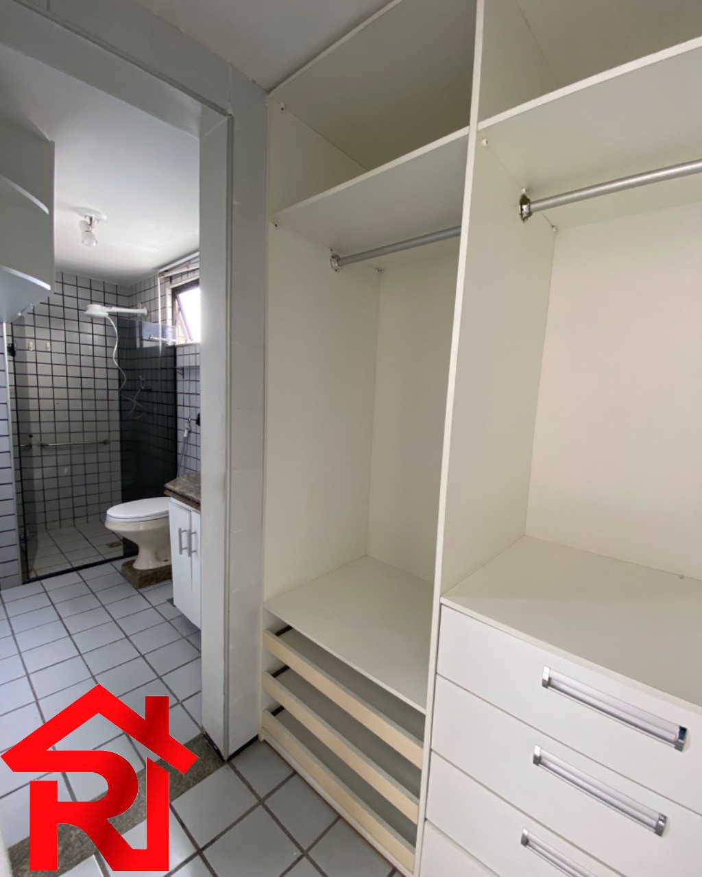 Apartamento para alugar com 3 quartos, 140m² - Foto 11