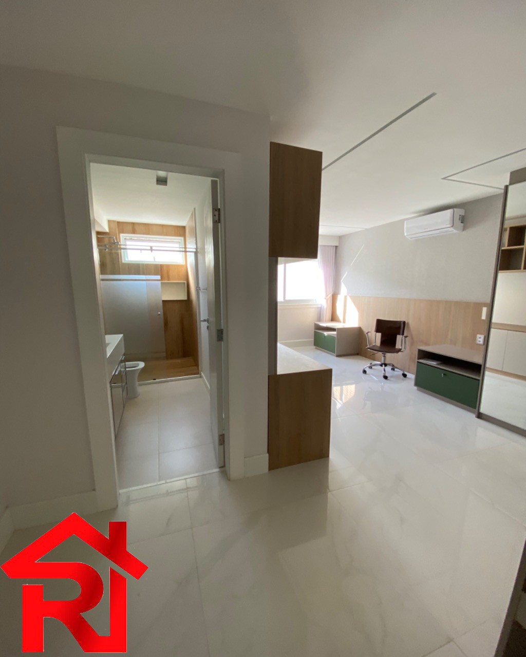 Casa à venda com 6 quartos, 800m² - Foto 7