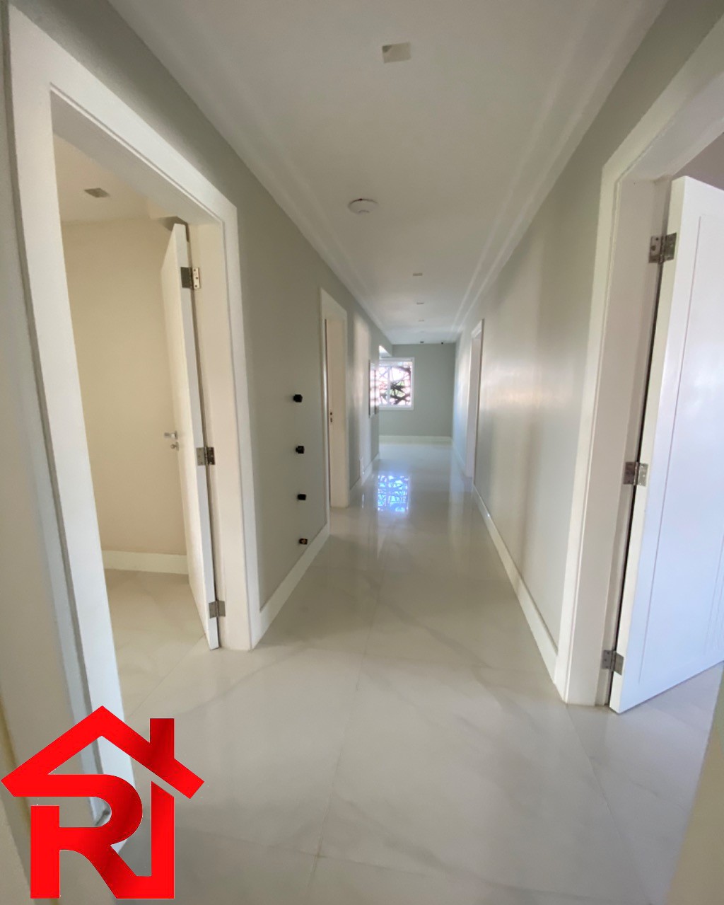 Casa à venda com 6 quartos, 800m² - Foto 12