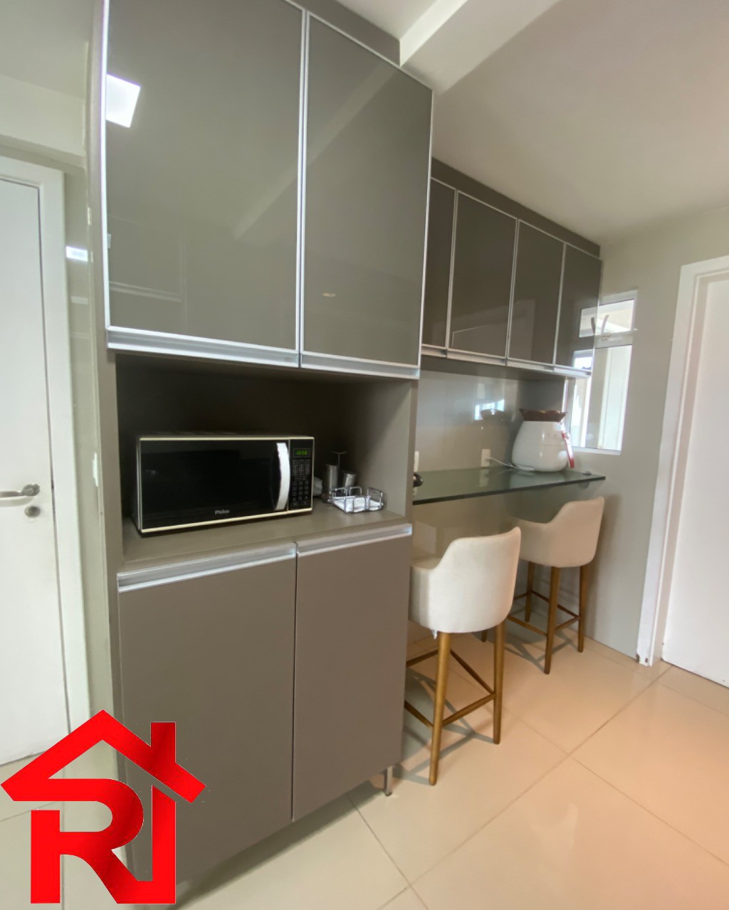 Apartamento para alugar com 4 quartos, 222m² - Foto 11