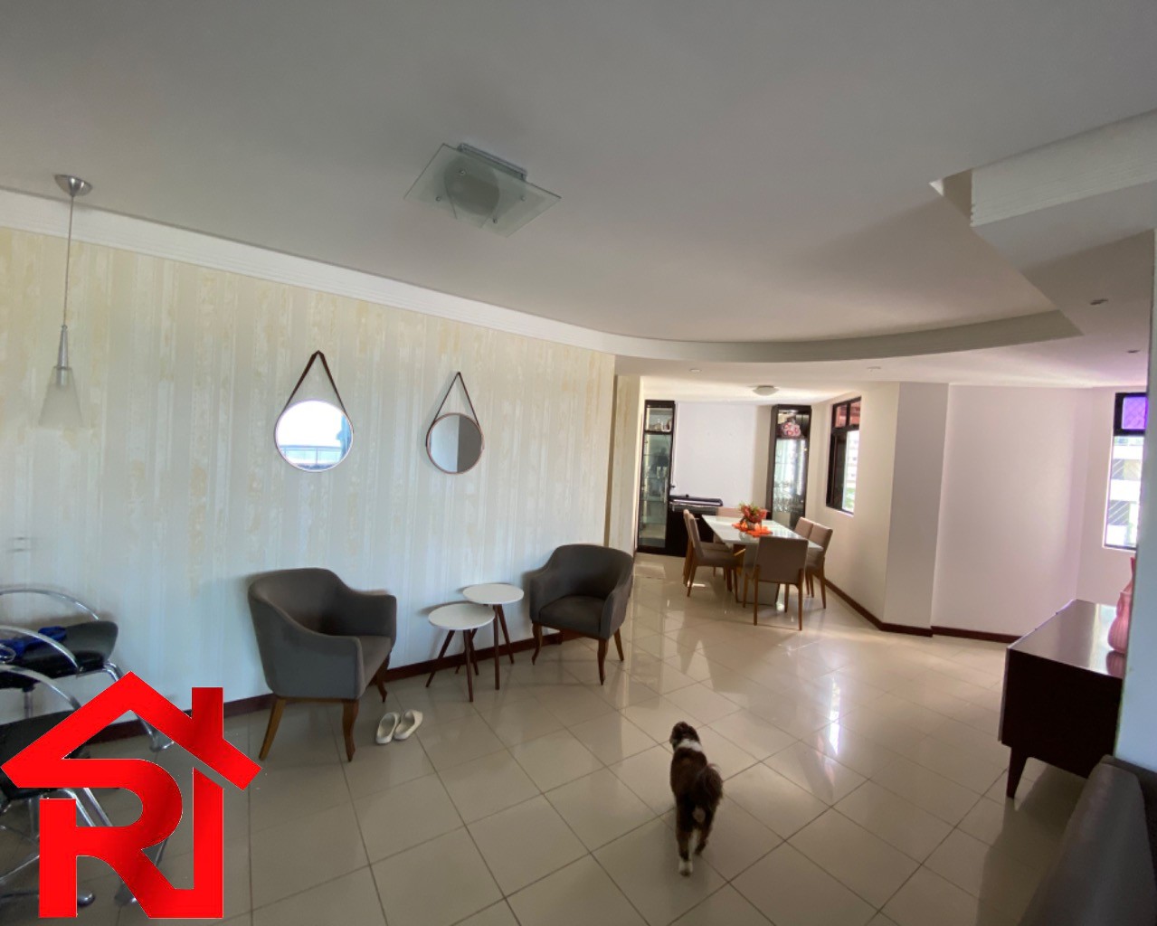 Apartamento para alugar com 4 quartos, 210m² - Foto 2